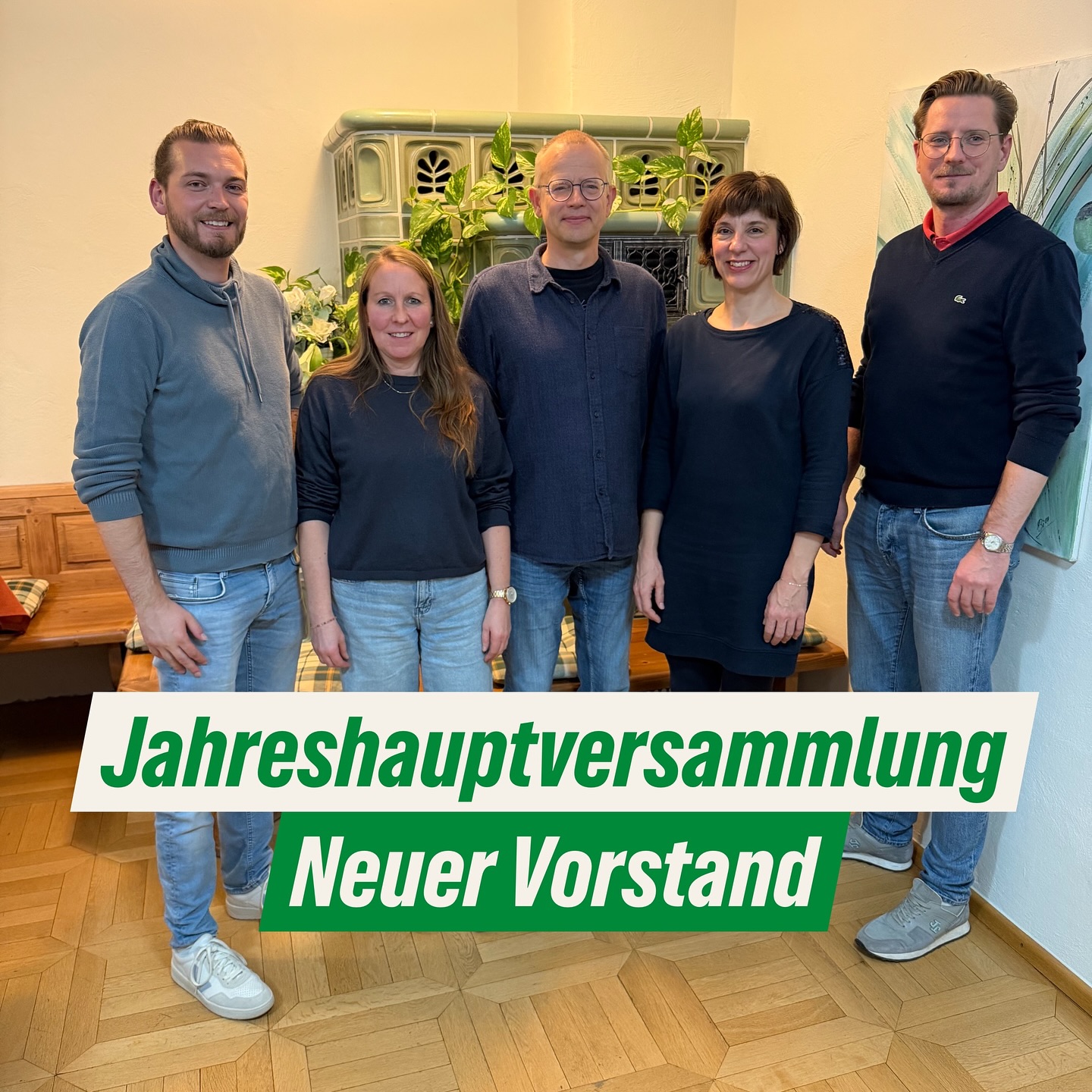 🌻Jahreshauptversammlung der Grünen Rauenberg 🌻

Am 27.10. fand unsere Jahreshauptversammlung mit Vorstandswahlen statt. Einstimmig neu gewählt wurden Melanie Czekalla, Kerstin Abeck, Birger Lehmann und Manuel Steidel – erstmals ist unser Vorstand damit vierköpfig! 💚

Besonders gefreut hat es uns, dass auch Yannick Veits @veits.yannick , unser Kandidat für die Landtagswahl, anwesend war. In einem offenen und anregenden Austausch konnten wir miteinander über lokale und überregionale Themen ins Gespräch kommen.

Wir freuen uns auf ein engagiertes Jahr in Rauenberg! ✨💪

#GrüneRauenberg #rauenberg #weilrauenbergmehrkann