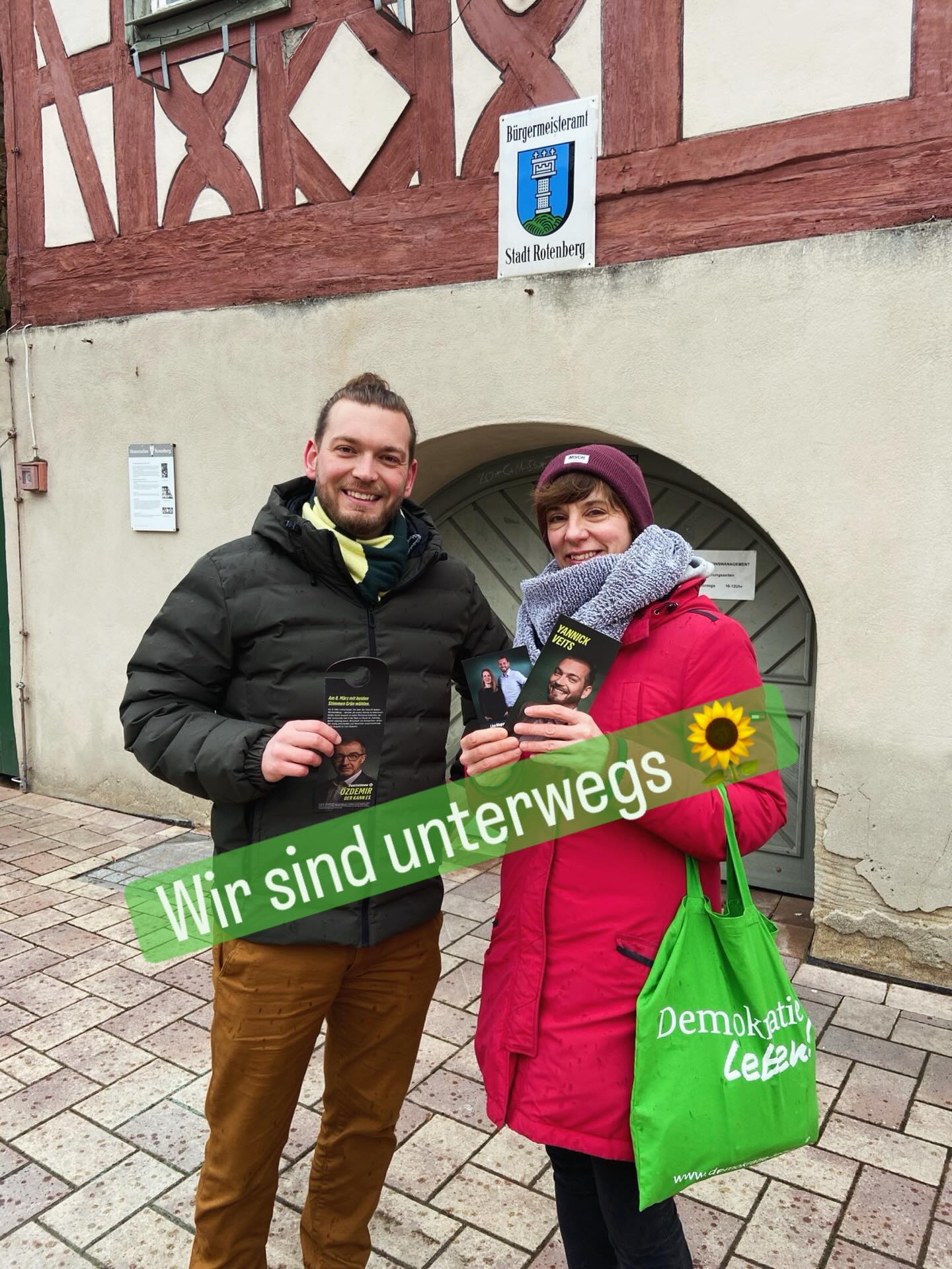 Mit unserem Landtagskandidaten Yannick Veits von Tür zu Tür… Haustürwahlkampf in Rotenberg 🌻#gruene #gruenebadenwürttemberg #landtagswahlbawü #rauenberg
