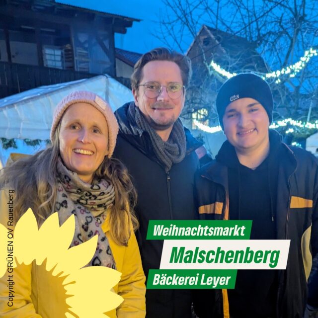 Weihnachtsmarkt in Malschenberg!

Nach über einem Jahr Sanierung der Apolloniastraße mit den sehr tief liegenden Leitungen, Straßensperrungen und Bau des Apolloniaplatzes, hatte die Bäckerei Leyer bei ihrem Weihnachtsmarkt dieses Jahr wirklich was zu feiern!

Wer den kleinen Weihnachtsmarkt noch nicht kennt, sollte das nächstes Jahr unbedingt nachholen. Hier kommt bei Kinderchor, Leckereien und lokalem Handwerk wirklich Weihnachtsstimmung auf!
